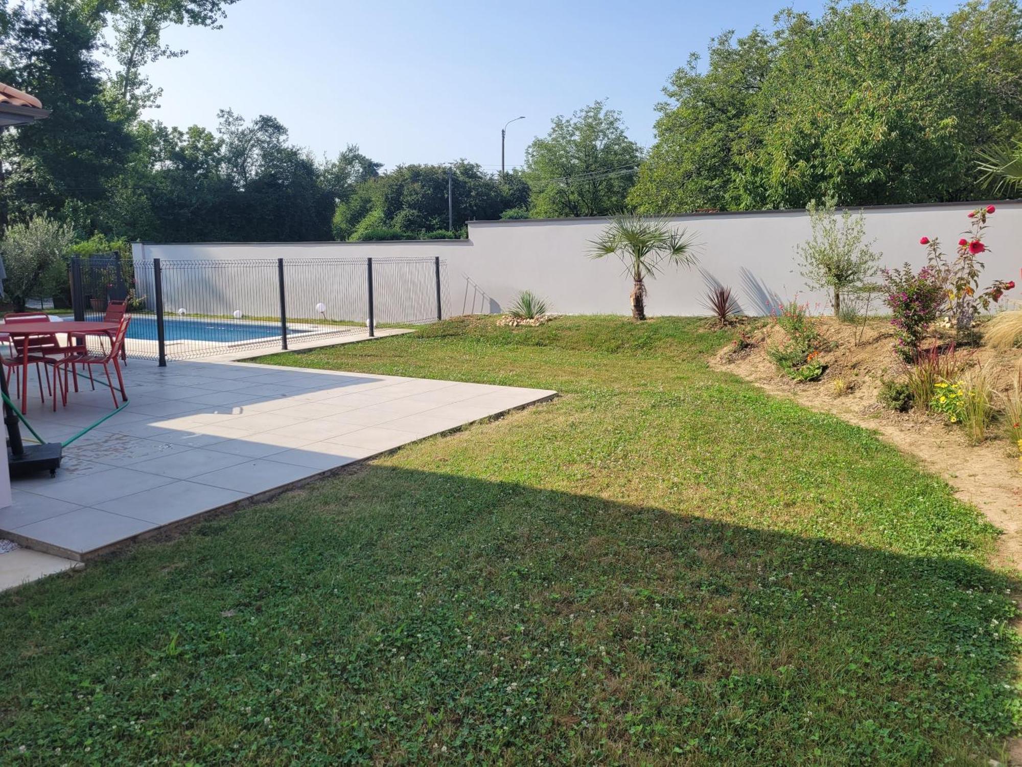 Maison Neuve Bord De Dordogne Lanzac Экстерьер фото